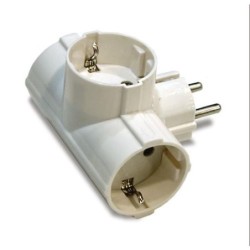 ADAPTADOR TRIPLE TT. LATERAL 16 AH. 250 V. 1307